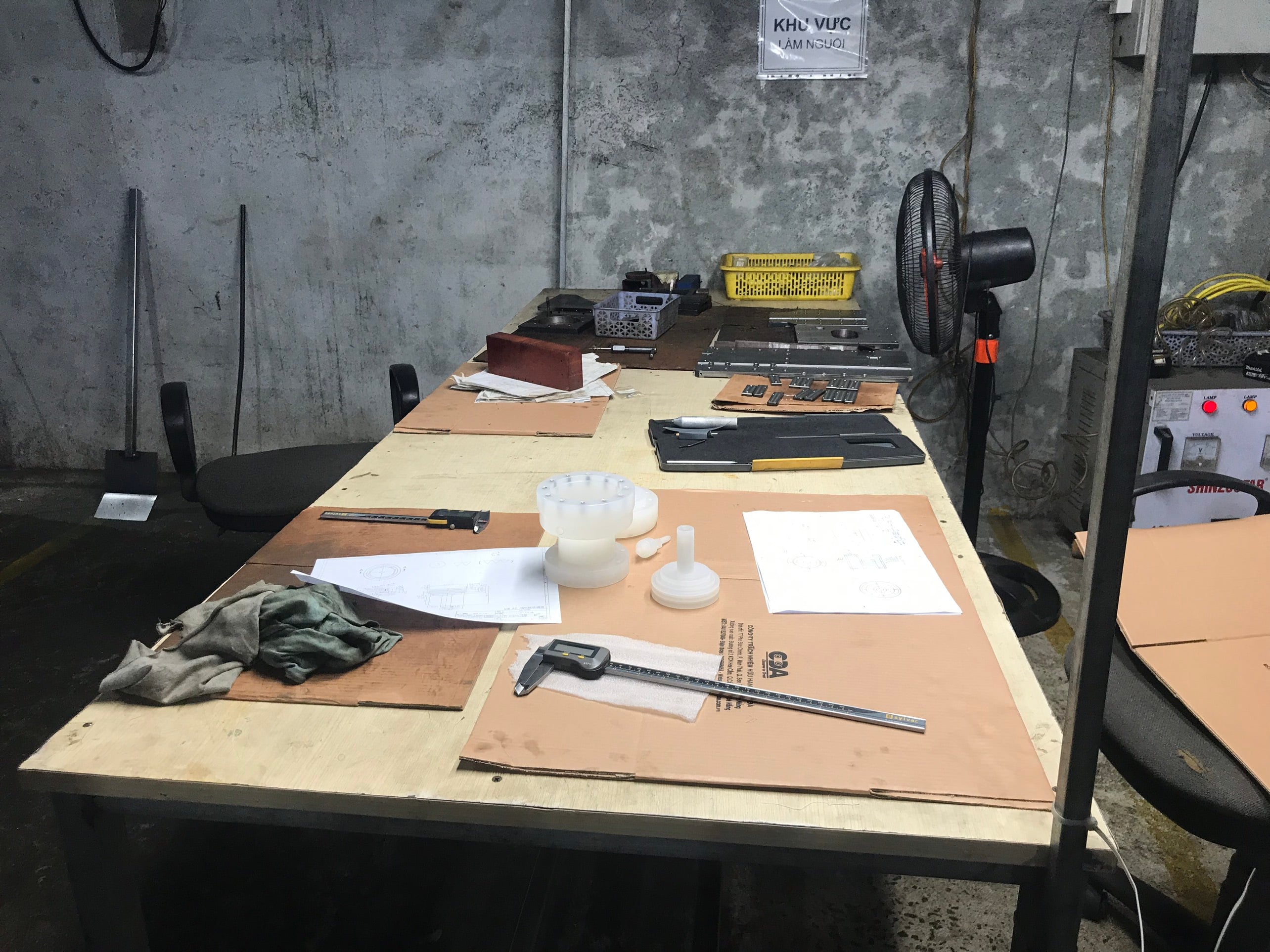 work bench.jpg